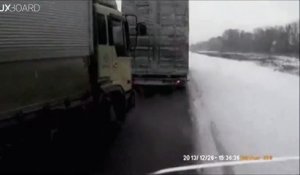 Le conducteur de camion le plus chanceux du monde... ou le plus doué