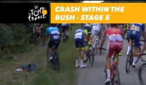 Chute dans le peloton / Crash within the bush - Étape 5 / Stage 5 - Tour de France 2018