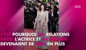 Isabelle Adjani : Un père autoritaire et une mère malheureuse, l'actrice évoque son enfance