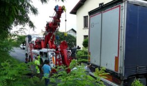 Savoie / Cognin : un camion dans une mauvaise posture