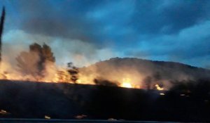 Incendie en bordure de l'A7 à Malataverne dimanche 4 août 2018