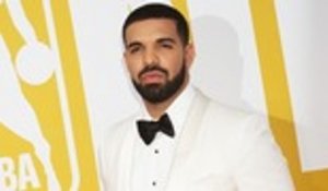 Drake Surprises 11-Year-Old Fan in Chicago Children’s Hospital | Billboard News