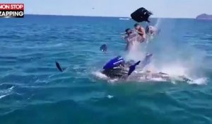 Maroc : Le moteur d'un jet ski explose, deux touristes sont violemment propulsés dans l'eau (vidéo)