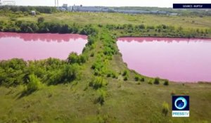Ces réserves d'eau deviennent rose en Russie !