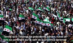 Des centaines de manifestants à Idleb contre le régime syrien
