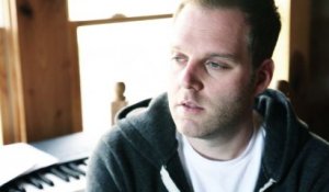 Matthew West - The Story Behind Broken Girl