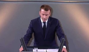 Gilets jaunes : la presse étrangère se déchaîne contre Emmanuel Macron