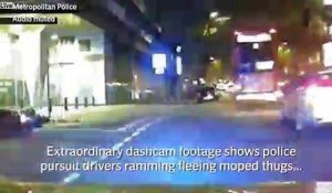 Voleurs en scooter : la police de Londres les renverse en voiture !