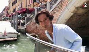 Venise : Les résidents interdits de circuler sur l'avenue principale pour privilégier... les touristes ! Regardez