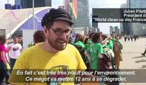 "World clean up day": opération ramassage de mégots à La Défense