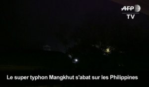 Le super typhon Mangkhut atteint les Philippines