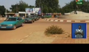 RTB/Les conducteurs de taxis sillonnent les artères de la ville de Ouagadougou pour soutenir les forces de sécurité après l’attaque terroriste