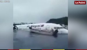 Un avion de ligne en difficulté atterrit sur l’eau en Micronésie