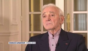 "Je mourrai un livre à la main et toujours un peu d'humour", quand Charles Aznavour évoquait sa vision de la mort