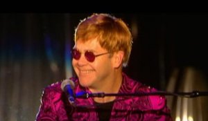 Elton John - Funeral For A Friend / Love Lies Bleeding