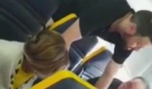 "Je me sens vraiment déprimée." La passagère victime de racisme dans un vol Ryanair témoigne