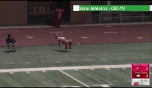 Football - La superbe touche acrobatique d'une étudiante américaine