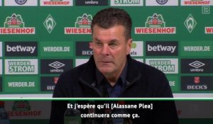 11e j. - Hecking : "J'espère que Plea continuera comme ça"