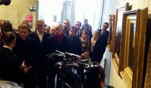 Besançon Emmanuel Macron coupe le ruban inaugural du nouveau Musée des  Beaux Arts et d'Archéologie - Vidéo Dailymotion