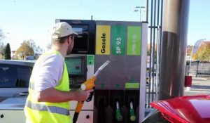 Gilets jaunes : que change l'augmentation du prix de l'essence au quotidien des Français ?