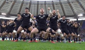 Rugby - Test match - Le haka des All Blacks face à l'Italie