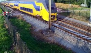 Comme on dit toujours : Un train peut en cacher un autre