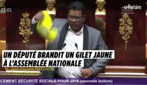 Un député de La Réunion brandit un gilet jaune à l’Assemblée nationale