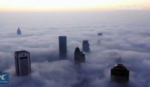 Cette ville chinoise est noyée dans le brouillard