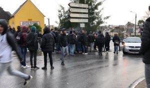 Manifestation et barrage par des élèves du lycée Yves Thépot