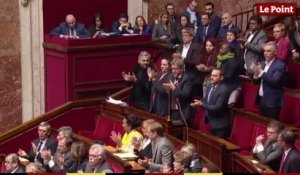 Edouard Philippe applaudi par la France insoumise à l'Assemblée Nationale