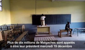 Madagascar: préparation des bureaux de vote avant l'élection