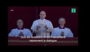 Dans son "Urbi et orbi", le pape François prie pour les réfugiés syriens