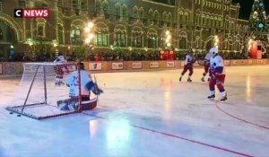 Vladimir Poutine participe au traditionnel match de hockey du nouvel an