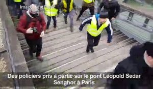 "Gilets jaunes": des policiers pris à partie à Paris