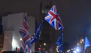 Brexit en danger, la Première ministre britannique Theresa May dans l'impasse