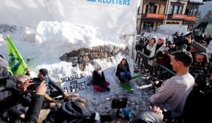 Manifestations et slogans anti-capitalistes au Forum de Davos