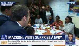 Emmanuel Macron est en visite surprise auprès d'une association à Évry