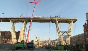 A Gênes, début de la démolition du pont Morandi