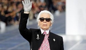 Karl Lagerfeld : un défilé Fendi en forme d'hommage