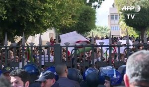 Des centaines d'étudiants rassemblés à Alger contre un 5e mandat de Bouteflika