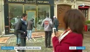 Sur les Champs-Élysées, la consternation au lendemain des violences