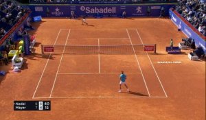 Barcelone - Nadal bataille mais gagne face à Mayer