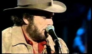 Merle Haggard - Begging To You