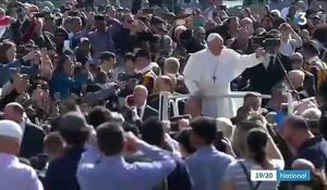 Vatican : le pape va obliger les signalements d'abus sexuels dans l'Église