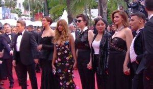 L'équipe du film une fille facile est sur le tapis rouge- Cannes 2019