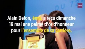 Festival de Cannes : en larmes, Alain Delon reçoit sa palme d'or d'honneur