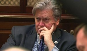 Ses adversaires le décrivent comme l'homme le plus dangereux des États-Unis, qui est Steve Bannon ?