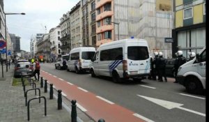 Bruxelles : un groupe de "gilets jaunes" se dirige vers le centre-ville