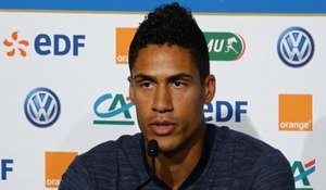 Transferts - Mbappé au Real ? "Je n'ai pas discuté directement avec lui", assure Varane