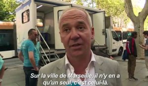 Marseille: un camion douche pour les plus démunis